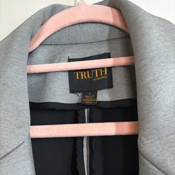 Truth by Republic Light Grey Heather Blazer Size 6 - Picture 2 of 8